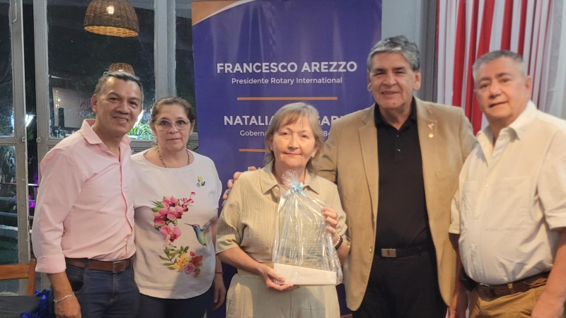 La médica Alicia Michelini fue distinguida por su destacada labor y dedicación