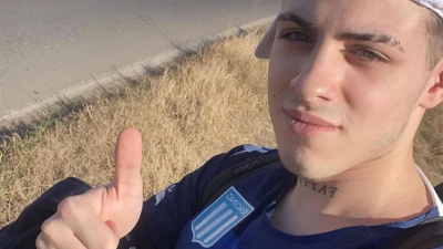 Está nominado el hincha de Racing que viajó "a dedo"