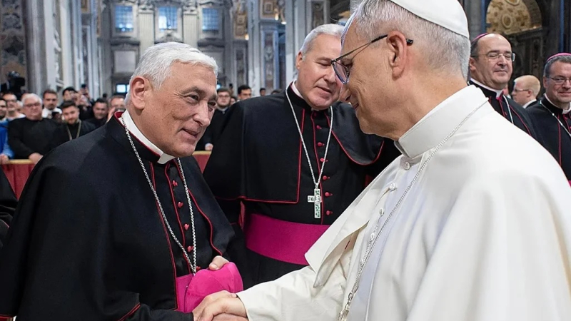 El papa León XIV aceptó la renuncia del obispo de Cádiz acusado de pederastia