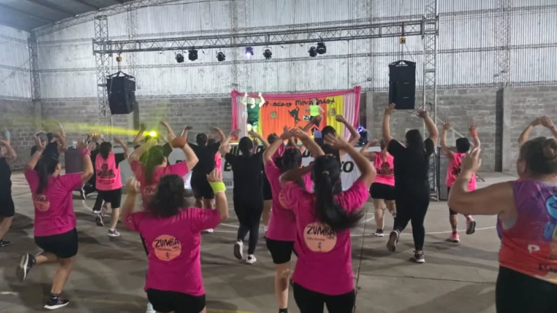 Puerto Eva Perón impulsó jornada deportiva de jerarquía y multitudinaria propuesta recreativa