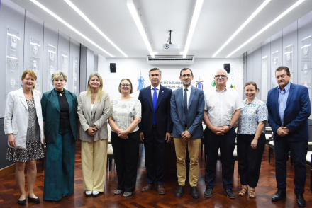 32. Contratapa.JPG