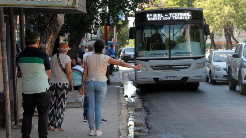 El boleto de colectivos sube a $1.885 a partir del 12 de enero