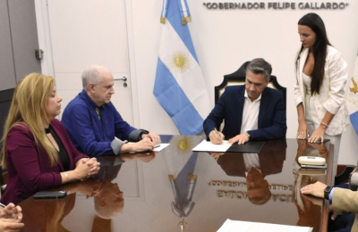 Zdero y Nikisch firmaron traspaso a la provincia del museo "Augusto Schulz"