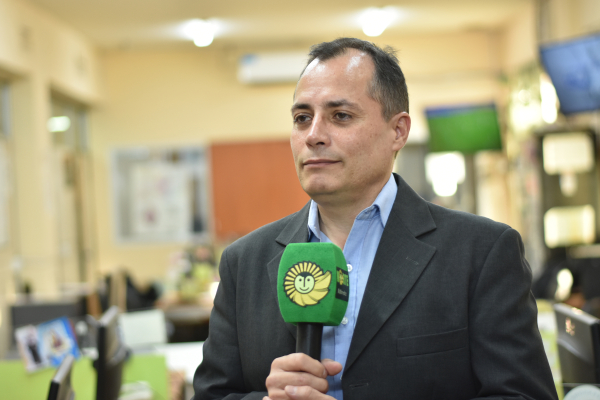 El 16 de septiembre de 2025 NORTE TV salía al aire. En la imagen, el periodista de Policiales Hugo Peralta.