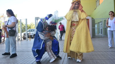 Los Reyes Magos llevaron ilusión y regalos al Hospital Pediátrico de Resistencia