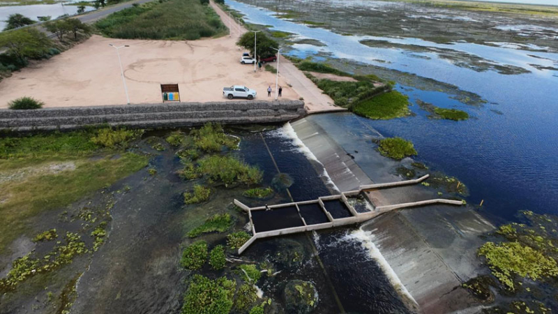 Pobladores destacan las obras realizadas por el Gobierno provincial para reforzar las barreras de contención