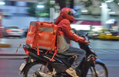 Motomandados reclaman al Municipio por priorizar multas antes que prevención