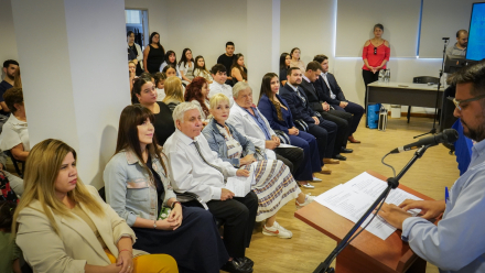 EL Hospital Interdistrital Evita celebró la finalización de residencias en Oftalmología y Nefrología (4).jpg