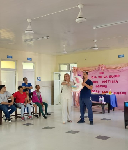 Charla salud bucal para las mujeres en el CS El Pucú (2).jpeg
