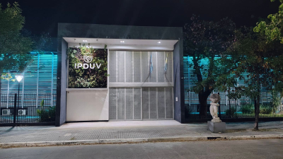 El IPDUV se ilumina de azul para concientizar sobre el autismo