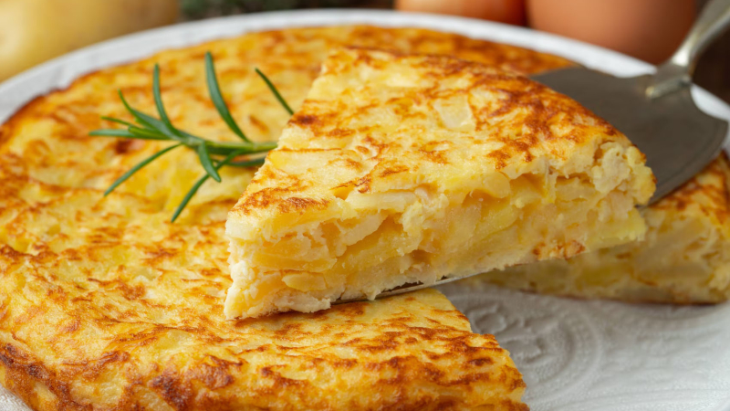 Tortilla exprés de papa en microondas: rápida y sin complicaciones