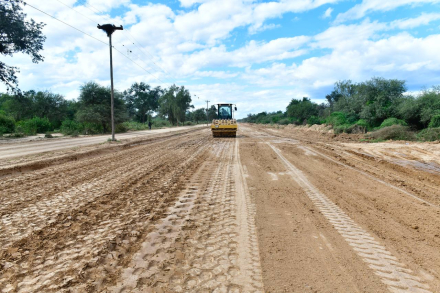 obra de acceso principal a El Potrillo 6.jpg