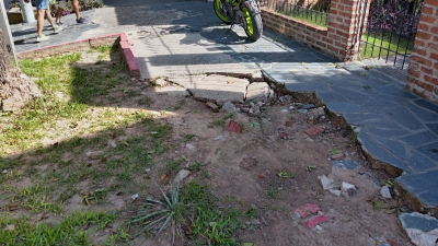 Reclaman por veredas destrozadas en avenida Wilde