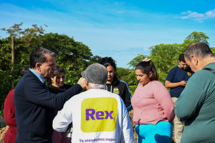 Vialidad Provincial trabaja en remover la estructura del puente sobre el riacho El Pucú (4)