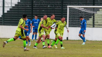 Defensores de Vilelas lo dio vuelta ante "Sol" y se prendió en la pelea