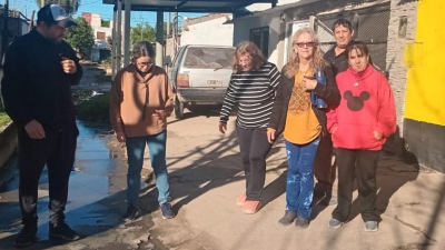 Vecinos de General San Martín denuncian que respiran aguas servidas