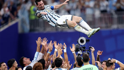 De la desazón a la euforia: la selección se lo dio vuelta ante Egipto y continúa en el Mundial