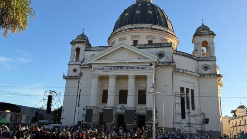 La Virgen de Itatí convoca una histórica demostración de fe con gran presencia chaqueña