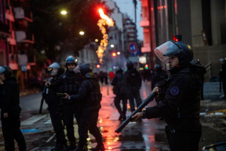 represion4