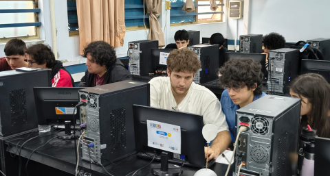 La UTN Resistencia reunió a jóvenes de la región en un desafío de programación