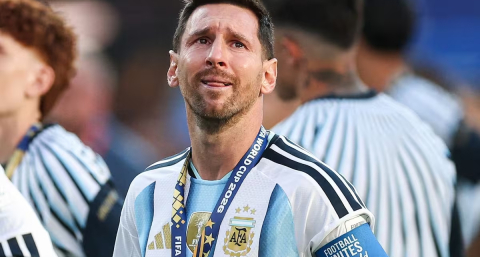 Bombazo mundial: Lionel Messi anunció su retiro de la Selección