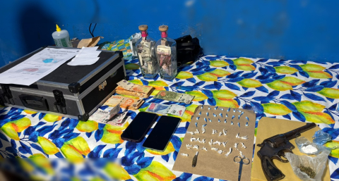 Resistencia: tres detenidos por abuso de armas y drogas tras un operativo