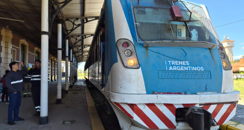 Volvieron los trenes al Chaco tras casi dos semanas de suspensión