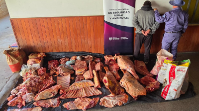 Detuvieron a un comerciante con carne guardada en el baño