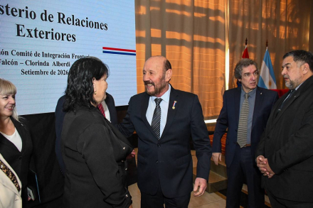 Insfrán participó del encuentro bilateral del Comité de Integración Paraguay _ Argentina (14)