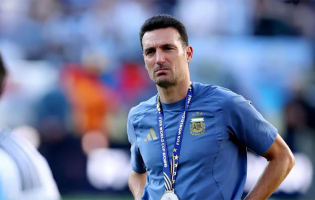 Scaloni sorprende con la lista de convocados para los amistosos