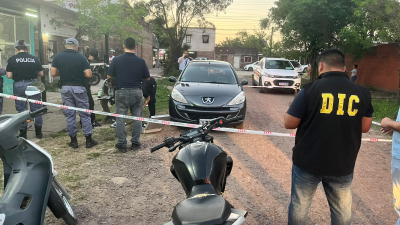 Hallaron a un hombre sin vida dentro de un auto en Fontana
