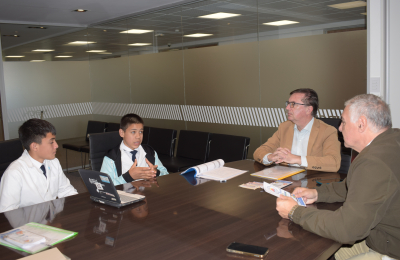 El NBCH recibió a estudiantes ganadores de un innovador proyecto financiero