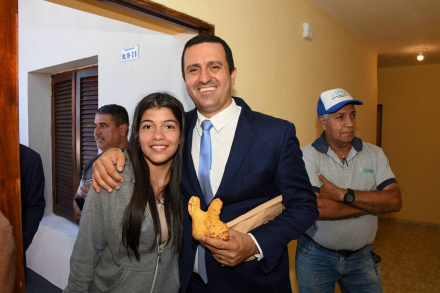 entrega viviendas_Laguna Blanca (3)