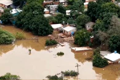 Por las inundaciones, una mujer murió y hay más de 1200 evacuados en Ciudad del Este