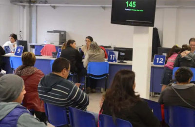 El gobierno lanzará nuevos retiros voluntarios para achicar el Estado