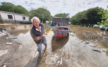 La creciente golpea a los vecinos de Puerto Vilelas