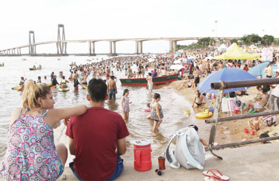 Resistencia vivirá varios días a puro sol y calor