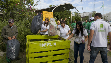 Eco-contenedores 2.jpg