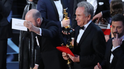 Tras el mayor papelón de la historia de los Oscar, "Moonlight" ganó como mejor película