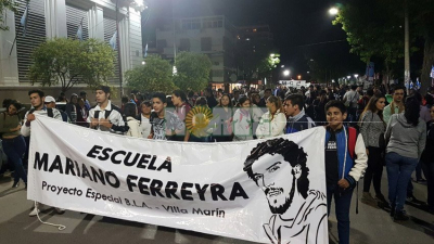 Gremios, estudiantes y organizaciones se suman a la marcha nacional en repudio a la represión contra docentes