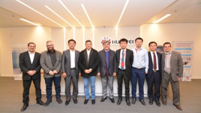 El gobernador suscribió un convenio con Huawei para garantizar más seguridad a través de la tecnología