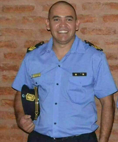 Policia muerto.jpg