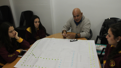 Alumnos plantarán 130 árboles en la Escuela 32 Domingo Matheu
