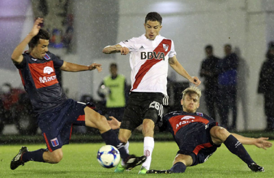 River tuvo la pelota pero fue impreciso a la hora de vulnerar la defensa de Tigre
