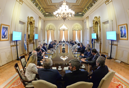09-11-2017_buenos_aires_la_reunion_con.jpg