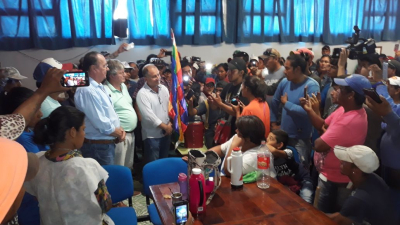 Ladislao Perduk fue restituido y se reunió con manifestantes de la CCC