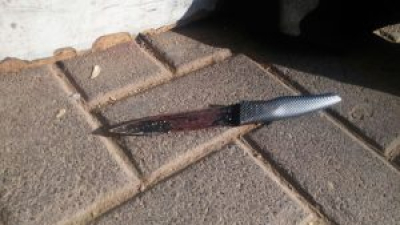 Asesinan de una puñalada a un hombre en Fontana
