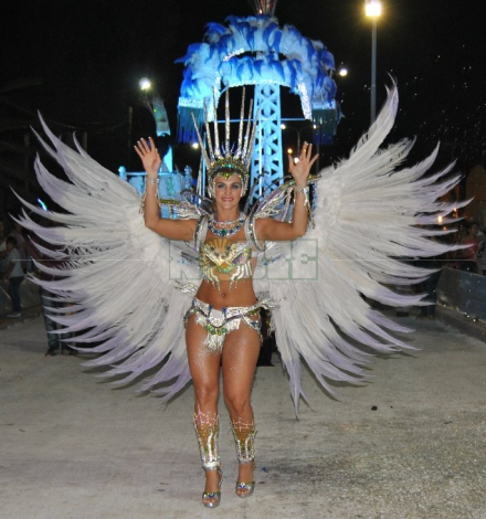 53-ROCIO BRAUN, ESTRELLA TROPICAL.jpg