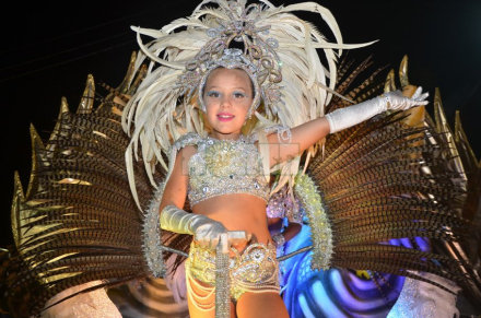 reina infantil.jpg