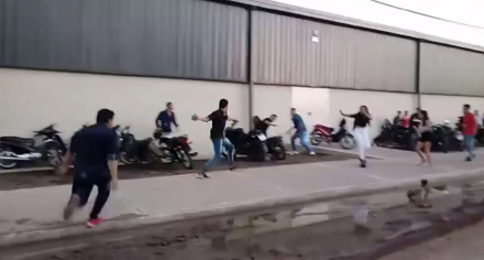 58pelea-charata.jpg